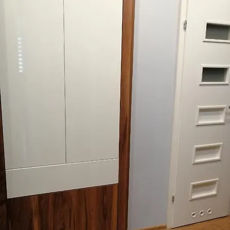 Mazowiecka דירה שצ'צ'ין