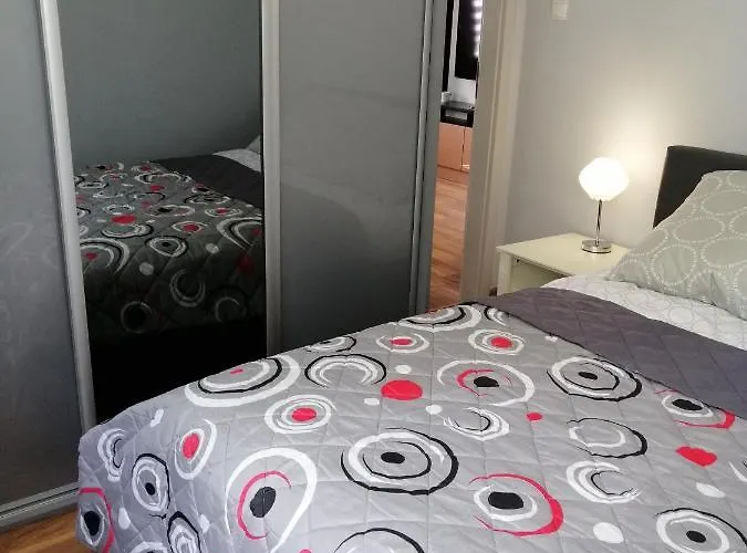 Mazowiecka Apartment *